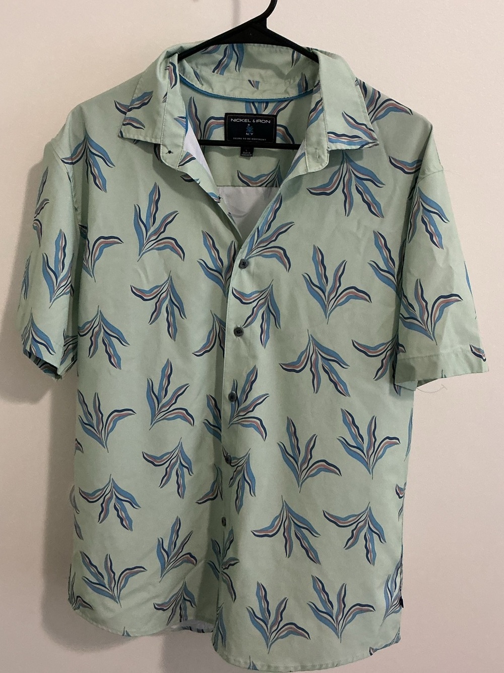 Mint Green Short-Sleeve Button-Up Shirt Nickel & Iron Pattern Tropical